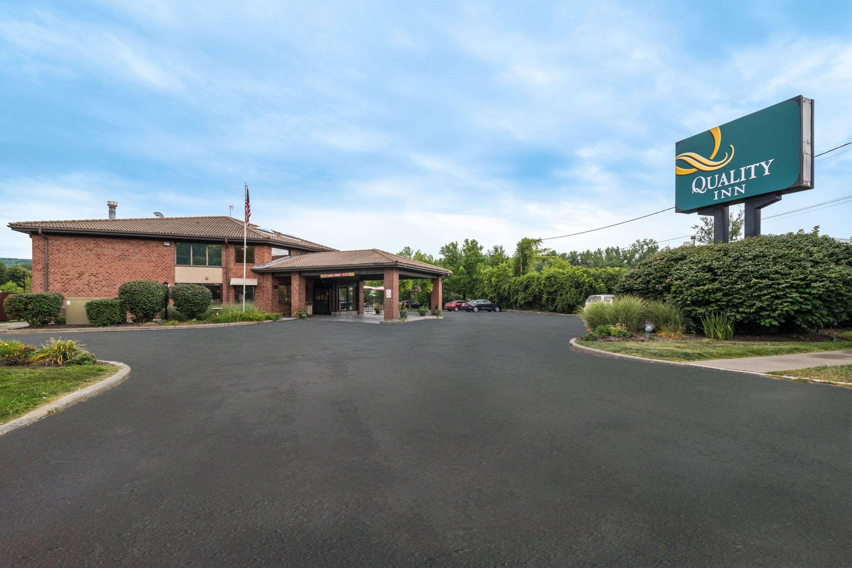 Quality Inn Ithaca - University Area Exterior photo