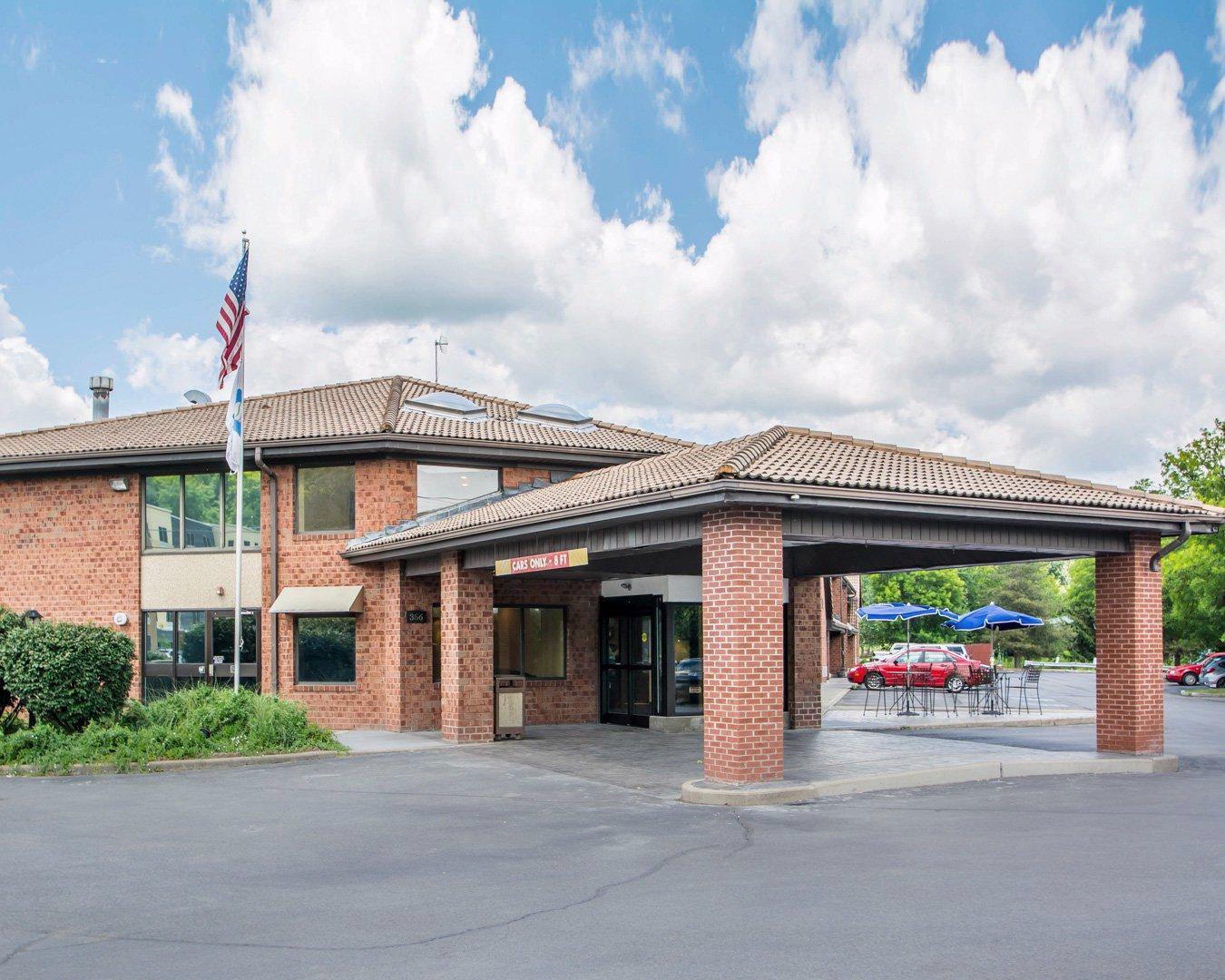 Quality Inn Ithaca - University Area Exterior photo