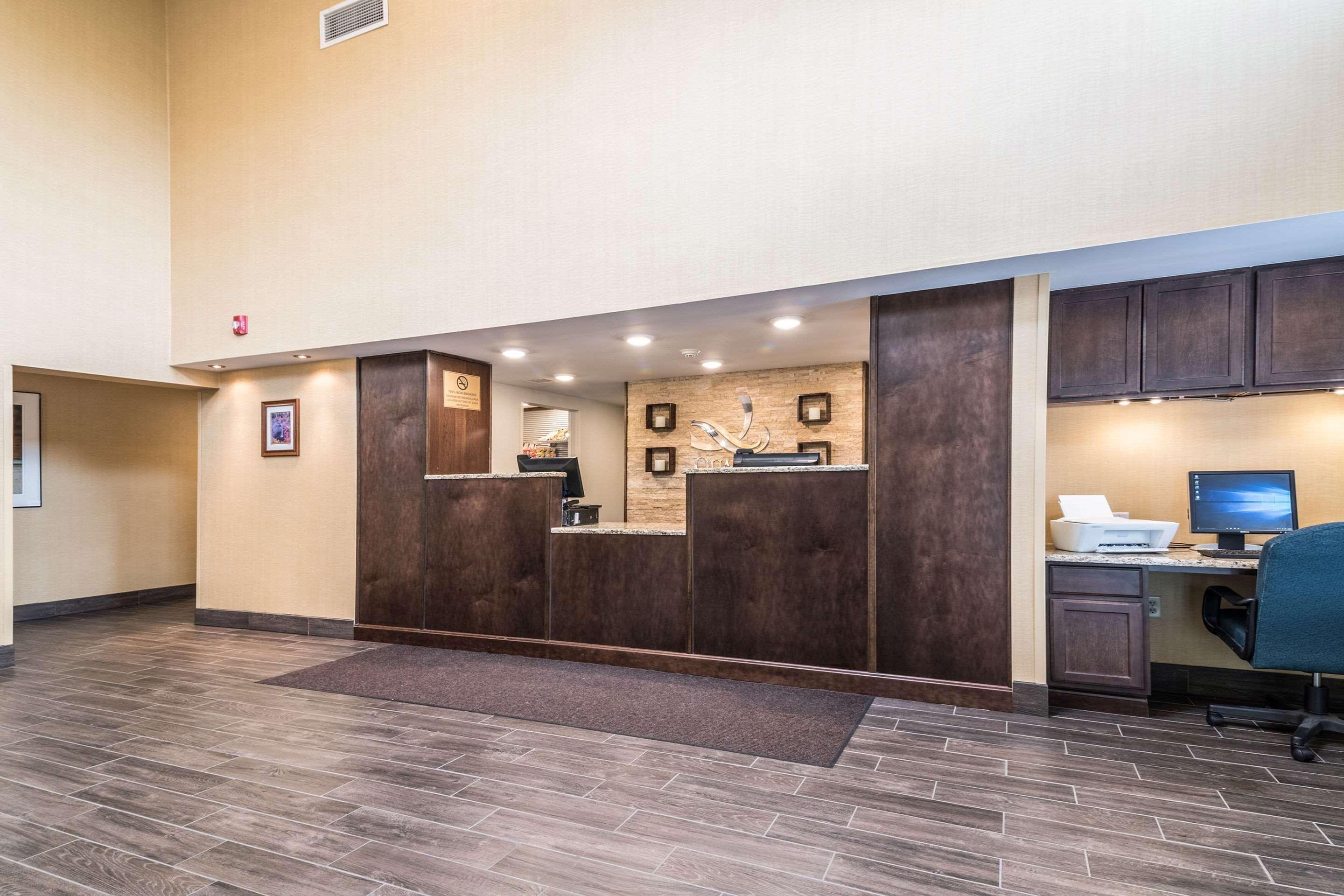 Quality Inn Ithaca - University Area Exterior photo