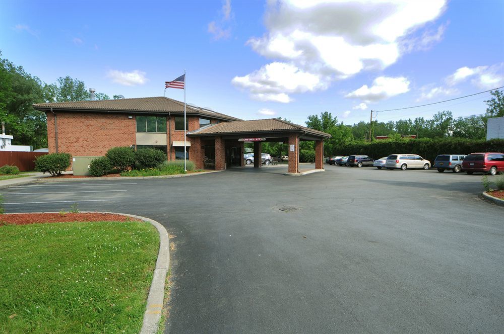 Quality Inn Ithaca - University Area Exterior photo
