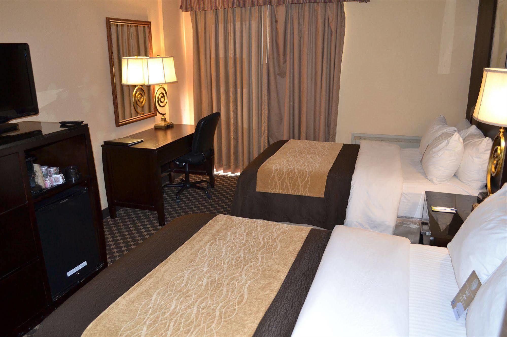 Quality Inn Ithaca - University Area Exterior photo